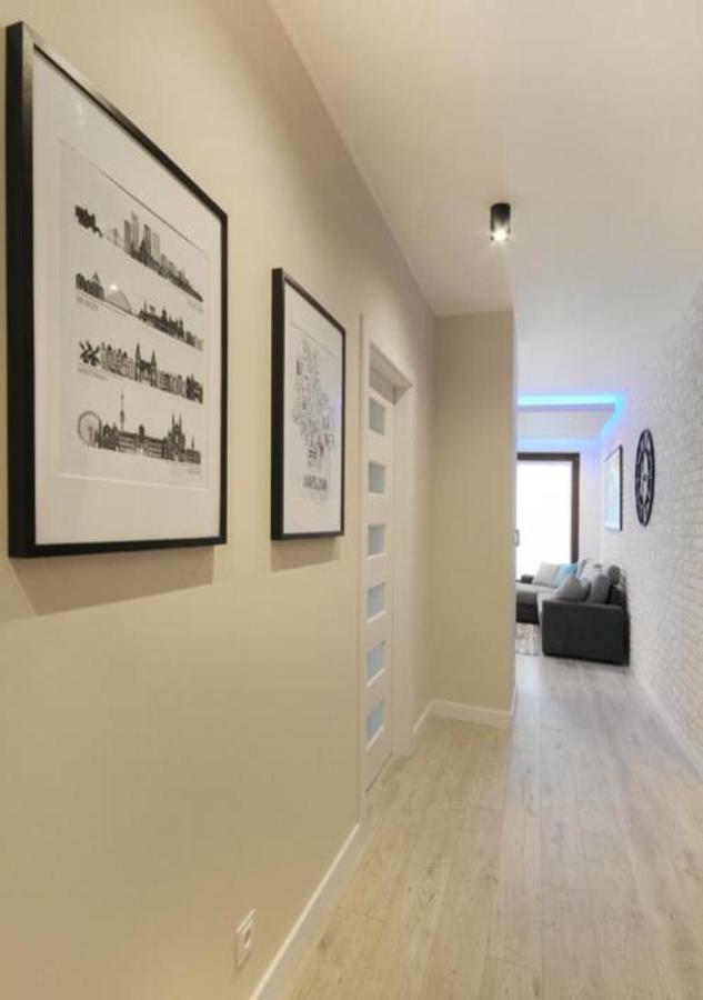 Bulwary Wislane P&O Serviced Apartments With Ac Varsovia Exterior foto